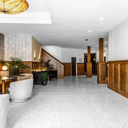 Dtwn Bangor, Historic Hotel, Coffee Shop In Building, Room # 105 Exterior photo