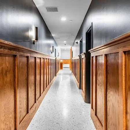 Dtwn Bangor, Historic Hotel, Coffee Shop In Building, Room # 105 Exterior photo