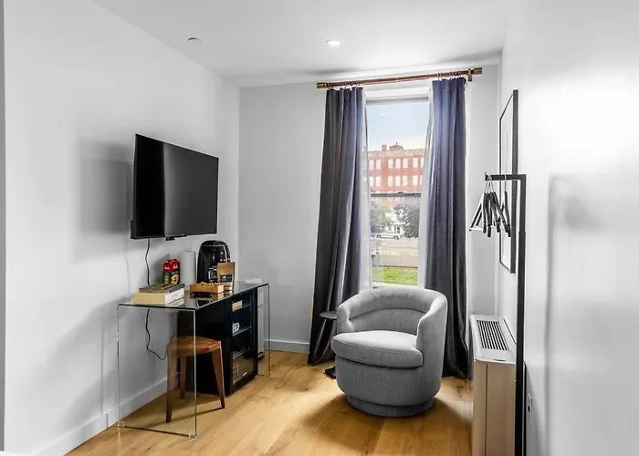 Dtwn Bangor, Historic Hotel, Coffee Shop In Building, Room # 105