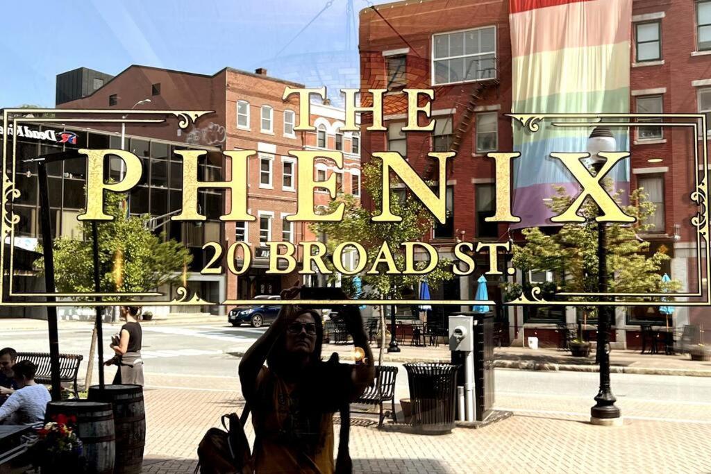 Dtwn Bangor, Historic Hotel, Coffee Shop In Building, # 105 Apartment