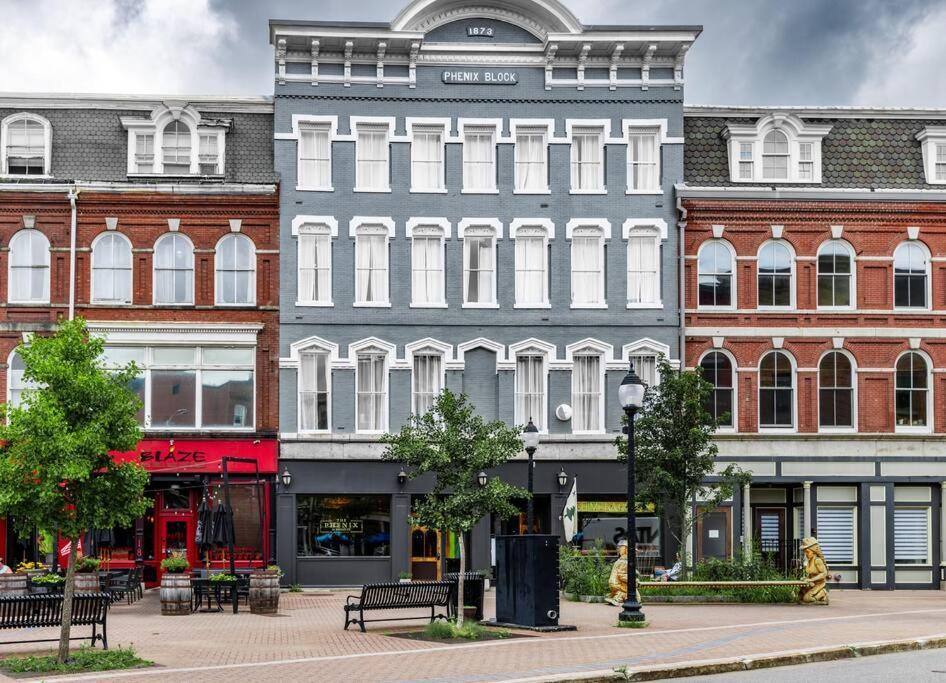 Dtwn Bangor, Historic Hotel, Coffee Shop In Building, # 105 Apartment Bangor
